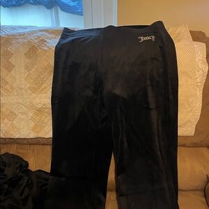 Juicy Couture Black Velour Pants never worn but no tags